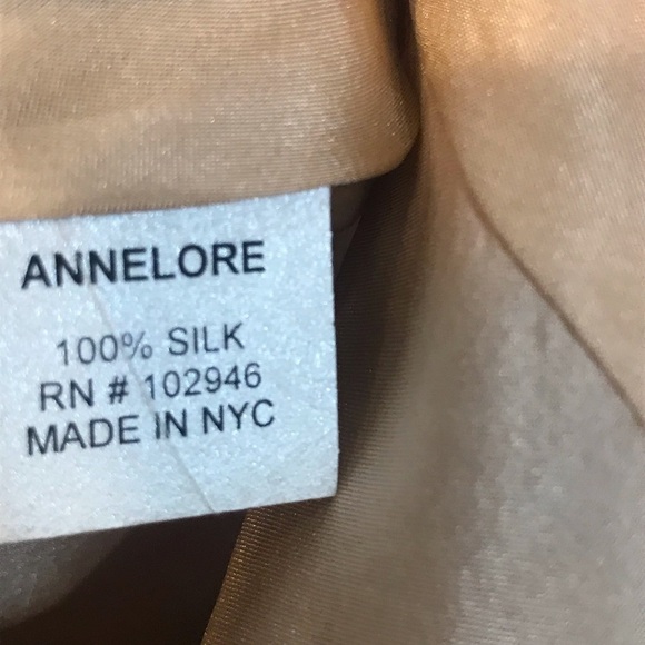 ANNELORE Silk Floral Tank - Picture 7 of 9